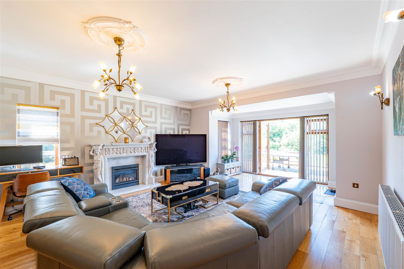 6 bed property in Church Street, Preston